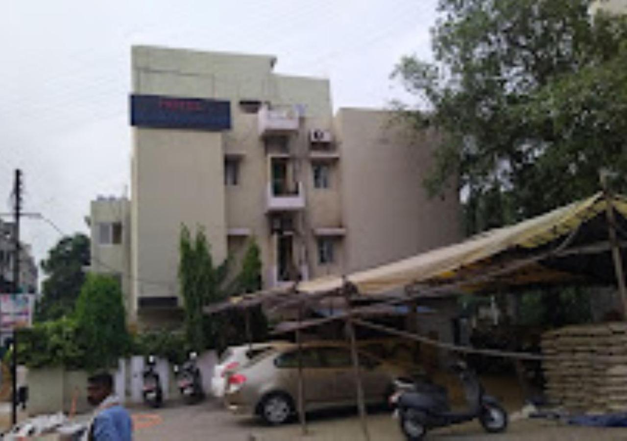 Hotel Blue Paradise Chandrapur Exterior photo