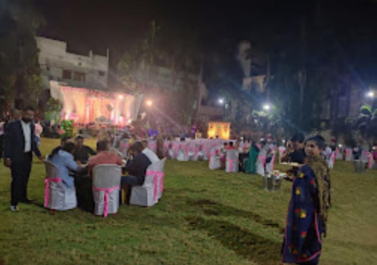 Hotel Blue Paradise Chandrapur Exterior photo